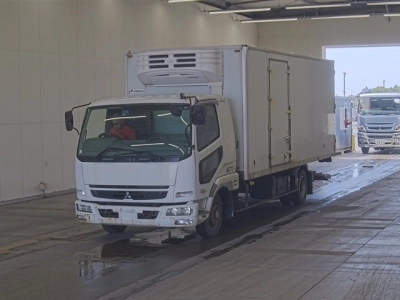 MITSUBISHI FUSO FIGHTER