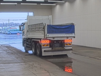 MITSUBISHI FUSO SUPER GREAT