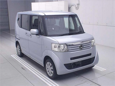HONDA N BOX +