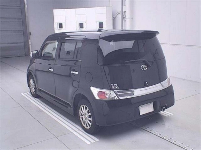 TOYOTA BB