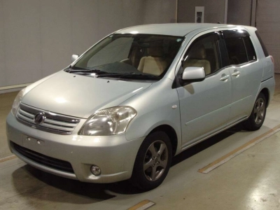 TOYOTA RAUM