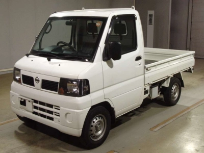 NISSAN CLIPPER TRUCK