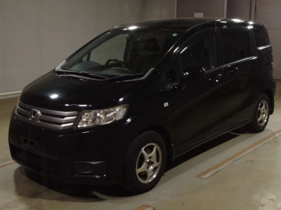 HONDA FREED SPIKE