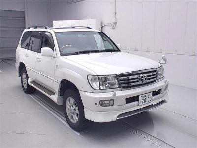 TOYOTA LAND CRUISER 100