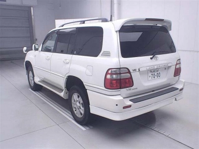 TOYOTA LAND CRUISER 100