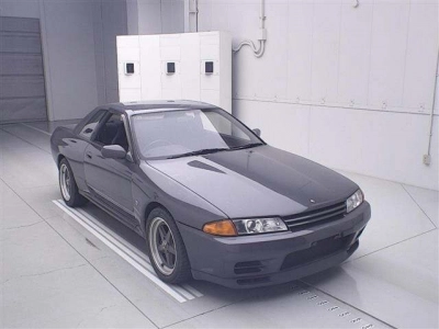 NISSAN SKYLINE