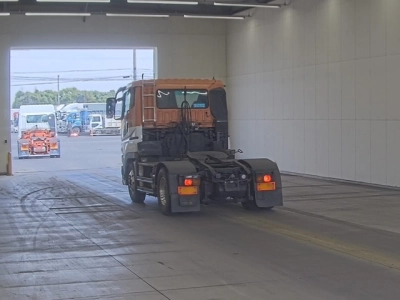 MITSUBISHI FUSO SUPER GREAT