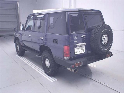 TOYOTA LAND CRUISER 70