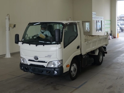 TOYOTA DYNA