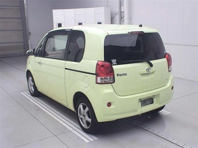 TOYOTA PORTE