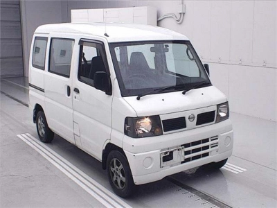 NISSAN CLIPPER
