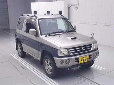 MITSUBISHI PAJERO MINI