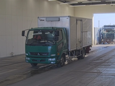 MITSUBISHI FUSO FIGHTER