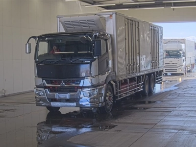 MITSUBISHI FUSO SUPER GREAT