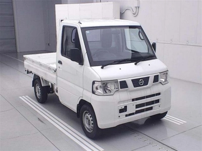NISSAN CLIPPER