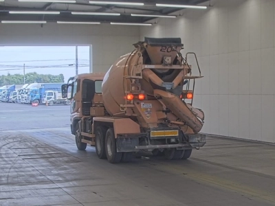 MITSUBISHI FUSO SUPER GREAT