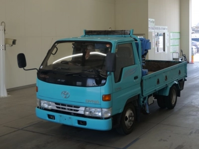 TOYOTA DYNA
