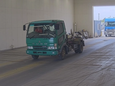 MITSUBISHI FUSO FIGHTER