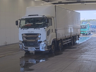 ISUZU GIGA