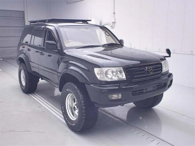 TOYOTA LAND CRUISER 100