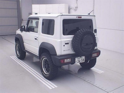 SUZUKI JIMNY SIERRA