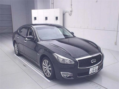 NISSAN FUGA