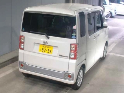DAIHATSU WAKE