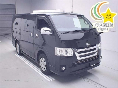 TOYOTA HIACE
