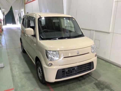 SUZUKI MRWAGON