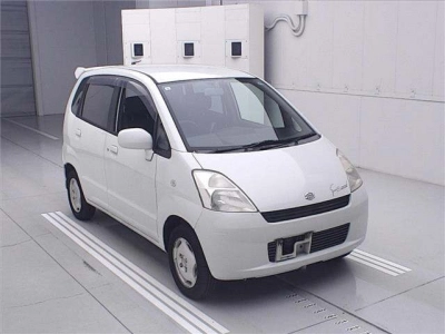 SUZUKI MRWAGON