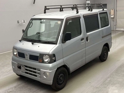 NISSAN CLIPPER VAN