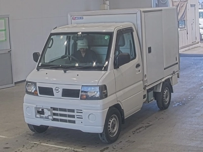 NISSAN CLIPPER