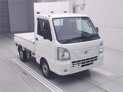 NISSAN NT100 CLIPPER