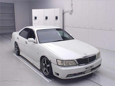 NISSAN LAUREL