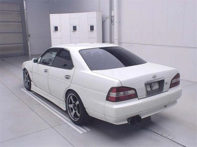 NISSAN LAUREL