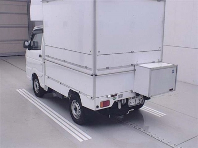 NISSAN NT100 CLIPPER