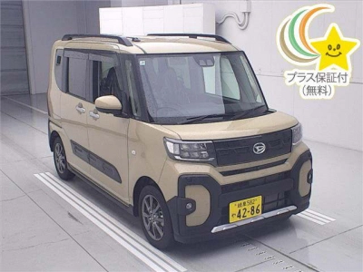 DAIHATSU TANTO FUN CROSS