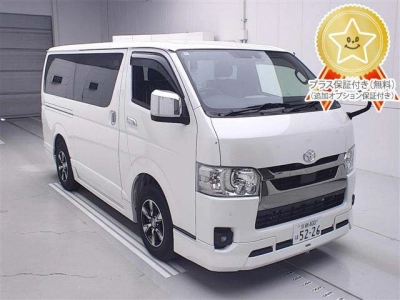 TOYOTA HIACE