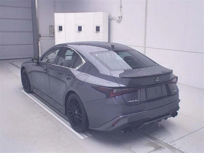 LEXUS IS