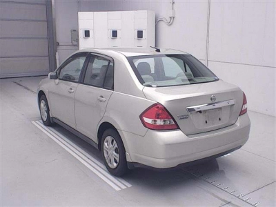 NISSAN TIIDA LATIO