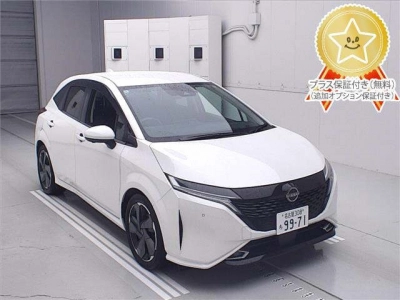 NISSAN AURA