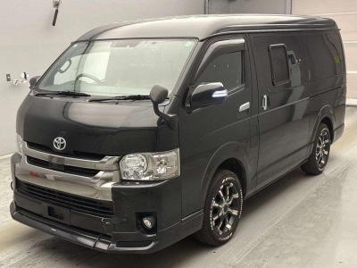 TOYOTA REGIUS VAN