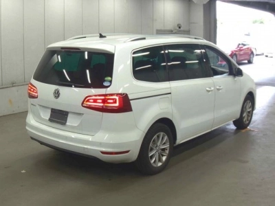 VOLKSWAGEN SHARAN