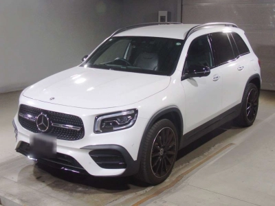 MERCEDES BENZ GLB
