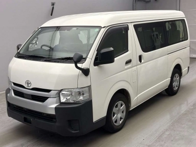 TOYOTA HIACE WAGON