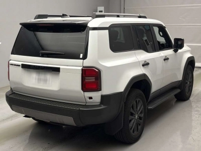 TOYOTA LAND CRUISER 250