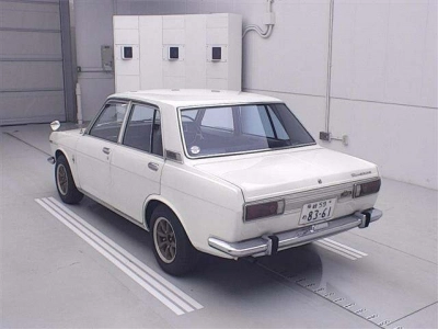 NISSAN BLUEBIRD