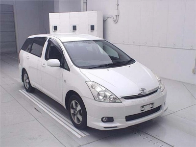 TOYOTA WISH