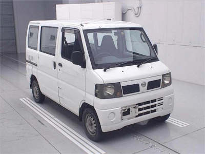 NISSAN CLIPPER