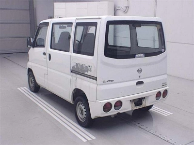NISSAN CLIPPER